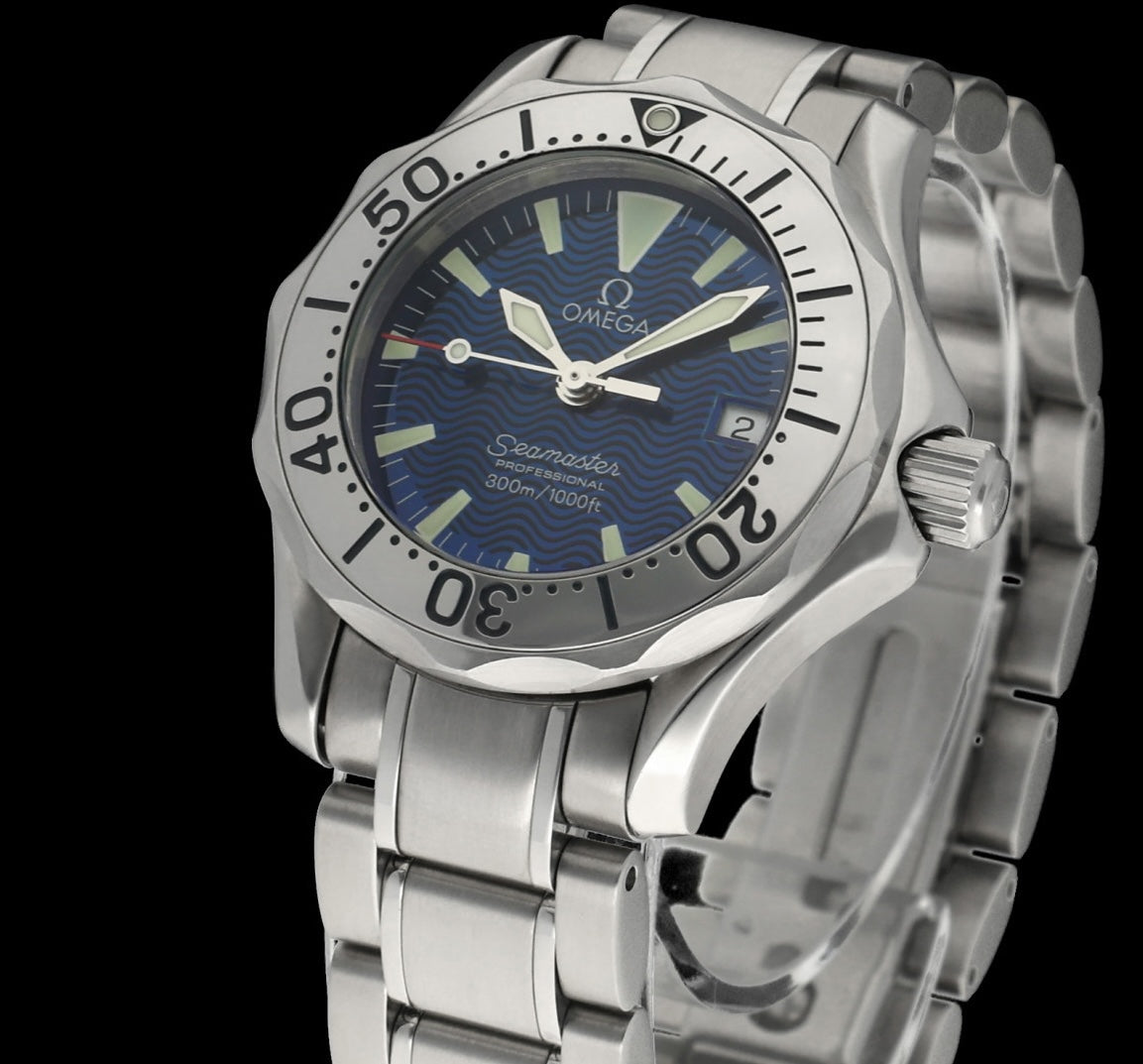 Omega Seamaster Diver 300 M 2285.80.00 - 1998 - Omega horloge - Omega kopen - Omega dames horloge - Trophies Watches