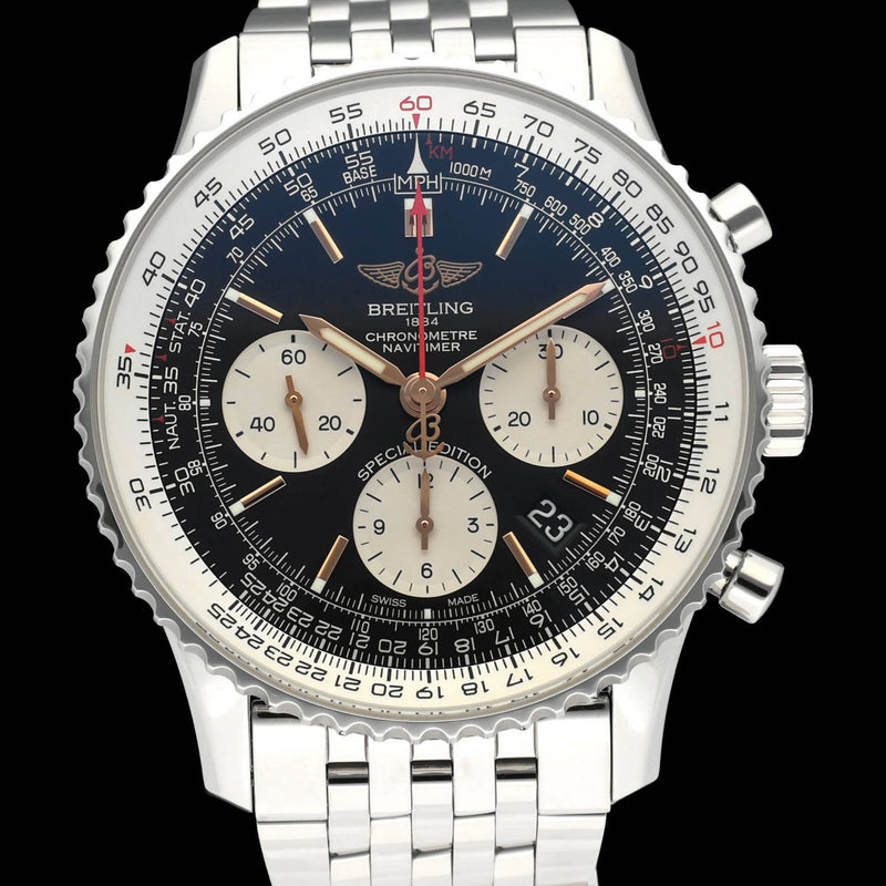 Breitling Navitimer 01 AB0121 - 2021 - Breitling horloge - Breitling kopen - Breitling heren horloge - Trophies Watches