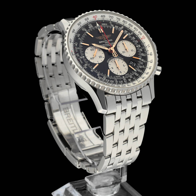 Breitling Navitimer 01 AB0121 - 2021 - Breitling horloge - Breitling kopen - Breitling heren horloge - Trophies Watches