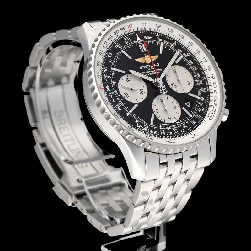 Breitling Navitimer 01 AB0120 - 2017 - Breitling horloge - Breitling kopen - Breitling heren horloge - Trophies Watches