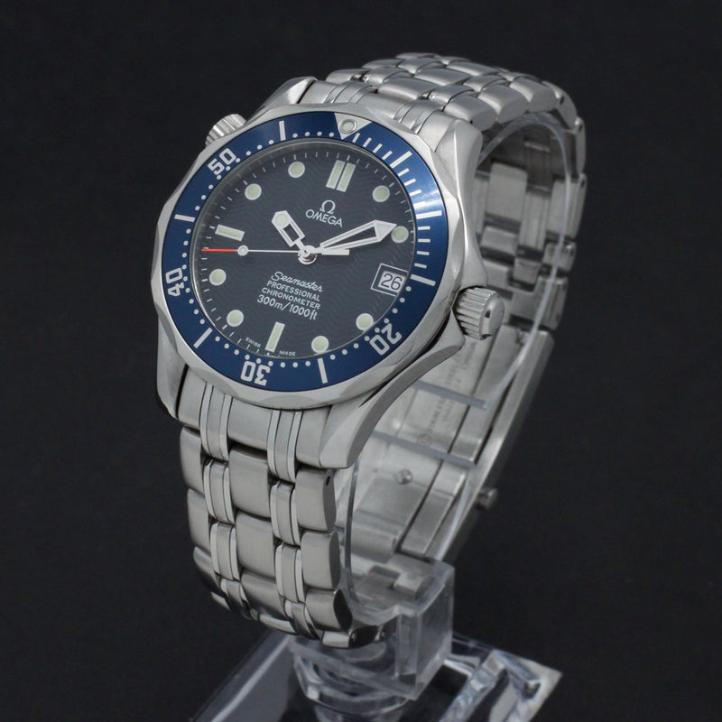 Omega Seamaster Diver 300 M 2551.80.00- 2002 - Omega horloge - Omega kopen - Omega heren horloge - Trophies Watches