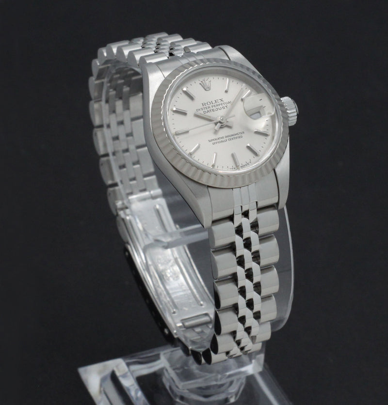 Rolex Oyster Perpetual Lady Datejust 69174 - 1999 - Rolex horloge - Rolex kopen - Rolex dames horloge - Trophies Watches