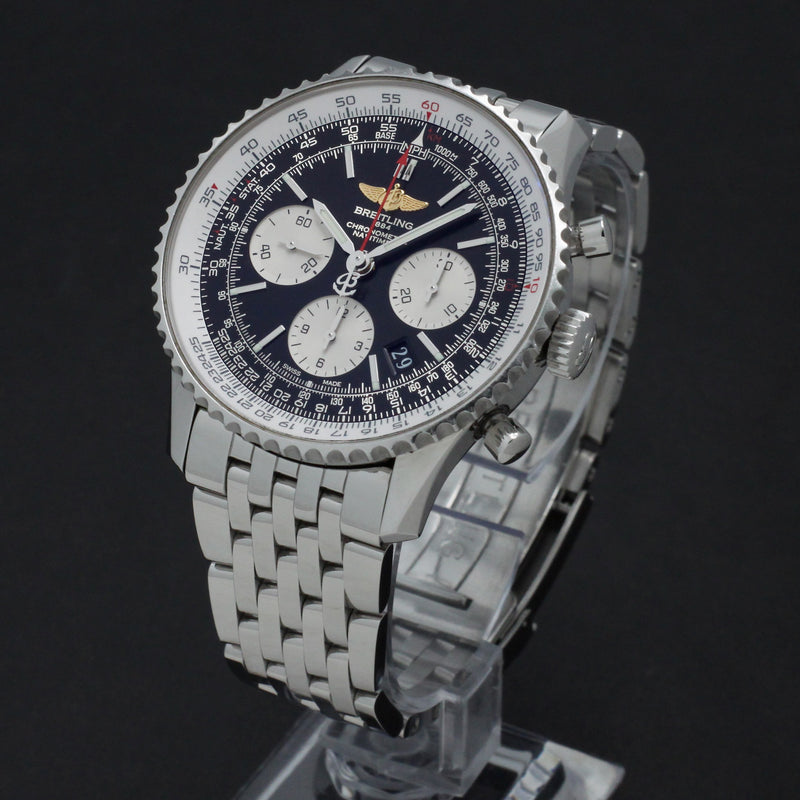 Breitling Navitimer 01 AB0120 - 2016 - Breitling horloge - Breitling kopen - Breitling heren horloge - Trophies Watches