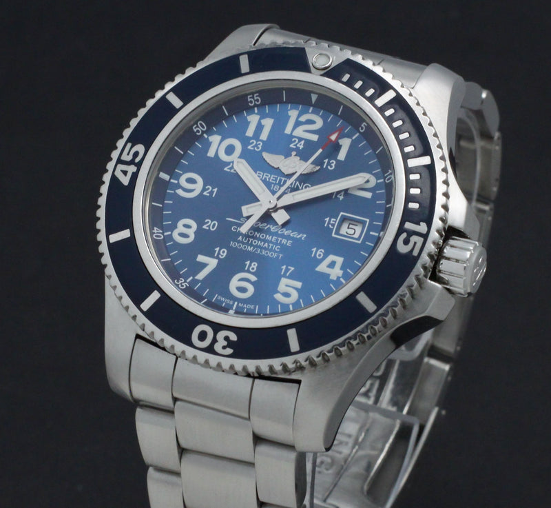 Breitling Superocean II 44 A17392 - 2019 - Breitling horloge - Breitling kopen - Breitling heren horloge - Trophies Watches