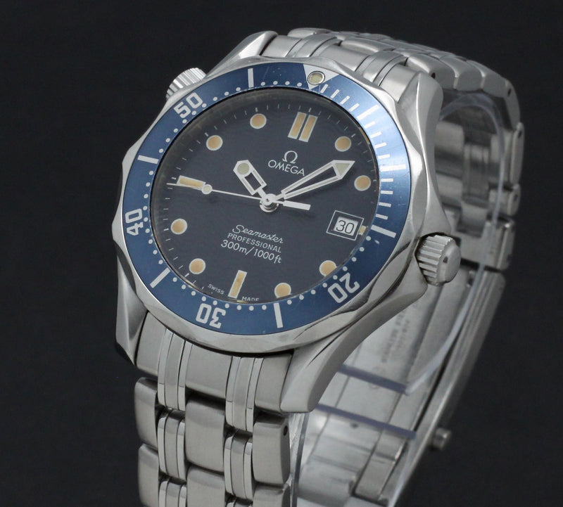 Omega Seamaster Diver 300 M 2561.80.00 - 1995 - Omega horloge - Omega kopen - Omega heren horloge - Trophies Watches