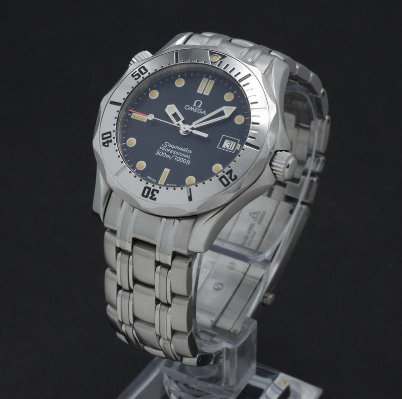 Omega Seamaster Diver 300 M 2562.80.00 - 1996 - Omega horloge - Omega kopen - Omega heren horloge - Trophies Watches