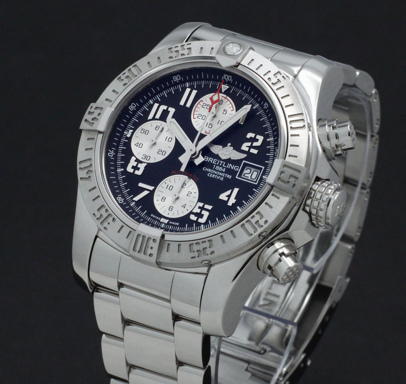 Breitling Avenger II A13381 - 2014 - Breitling horloge - Breitling kopen - Breitling heren horloge - Trophies Watches