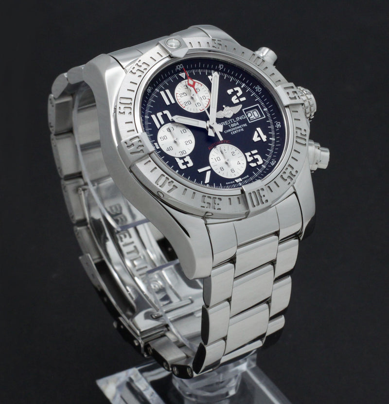 Breitling Avenger II A13381 - 2014 - Breitling horloge - Breitling kopen - Breitling heren horloge - Trophies Watches