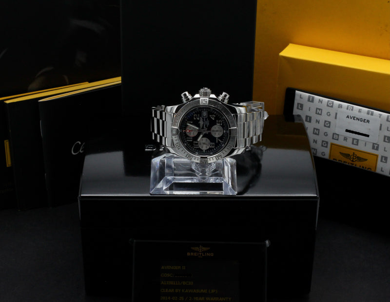 Breitling Avenger II A13381 - 2014 - Breitling horloge - Breitling kopen - Breitling heren horloge - Trophies Watches