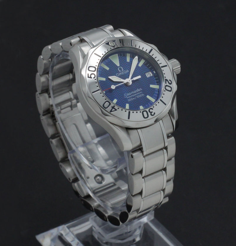 Omega Seamaster Diver 300 M 2285.80.00 - 1998 - Omega horloge - Omega kopen - Omega dames horloge - Trophies Watches