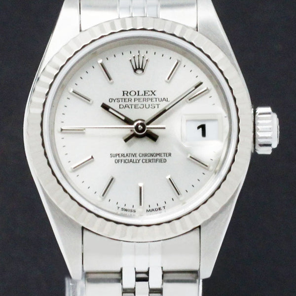 Rolex Oyster Perpetual Lady Datejust 69174 - 1999 - Rolex horloge - Rolex kopen - Rolex dames horloge - Trophies Watches