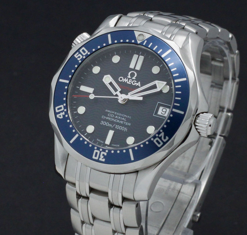 Omega Seamaster Diver 300 M 2222.80.00 - 2014 - Omega horloge - Omega kopen - Omega heren horloge - Trophies Watches