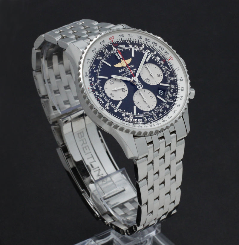 Breitling Navitimer 01 AB0120 - 2018 - Breitling horloge - Breitling kopen - Breitling heren horloge - Trophies Watches