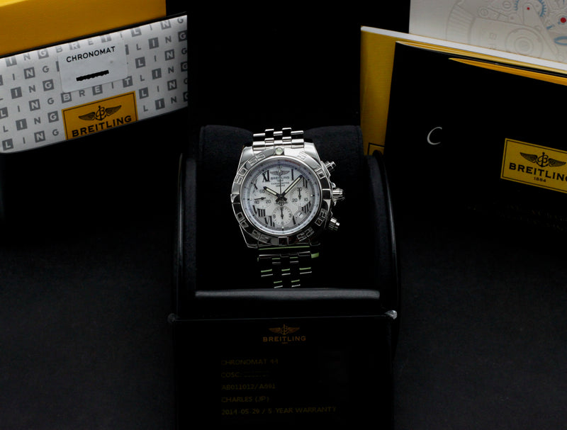 Breitling Chronomat AB0110 - 2014 - Breitling horloge - Breitling kopen - Breitling heren horloge - Trophies Watches