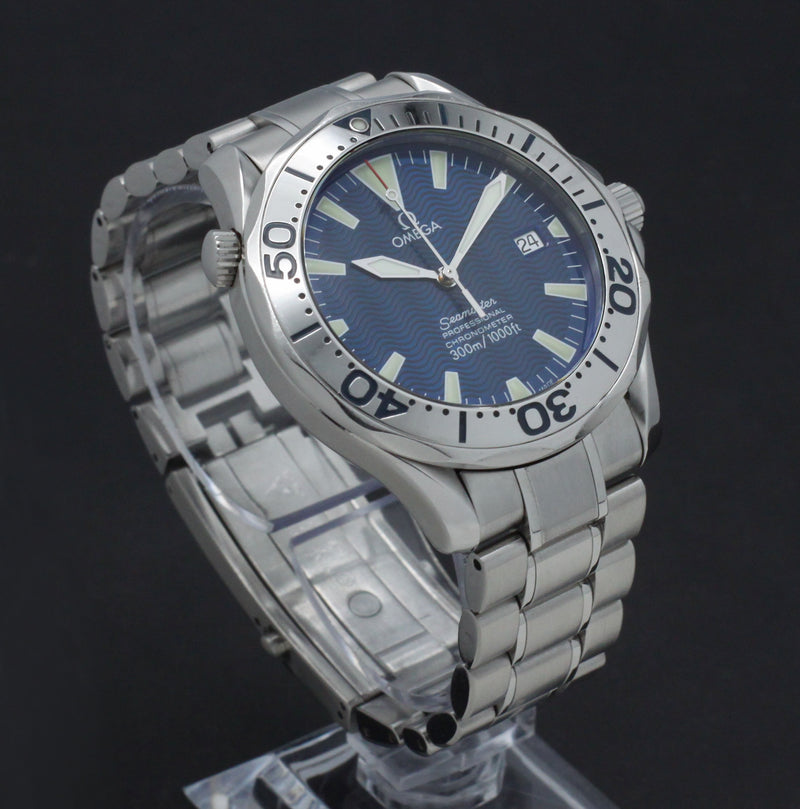 Omega Seamaster Diver 300 M 2255.80.00 - 2006 - Omega horloge - Omega kopen - Omega heren horloge - Trophies Watches