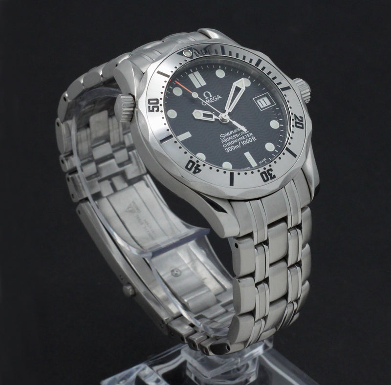 Omega Seamaster Diver 300 M 2552.80.00- 2000 - Omega horloge - Omega kopen - Omega heren horloge - Trophies Watches