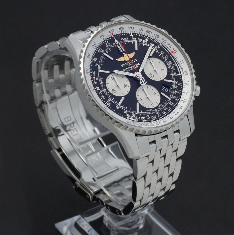 Breitling Navitimer 01 AB0120 - 2011 - Breitling horloge - Breitling kopen - Breitling heren horloge - Trophies Watches