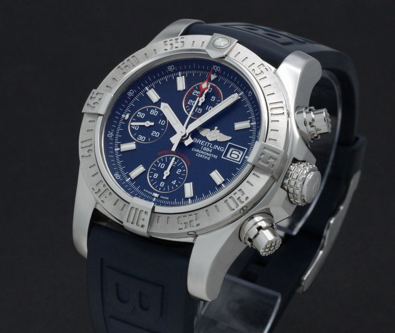 Breitling Avenger II A13381 - 2020 - Breitling horloge - Breitling kopen - Breitling heren horloge - Trophies Watches