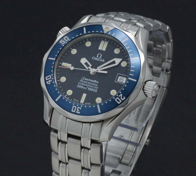 Omega Seamaster Diver 300 M 2551.80.00- 1999 - Omega horloge - Omega kopen - Omega heren horloge - Trophies Watches