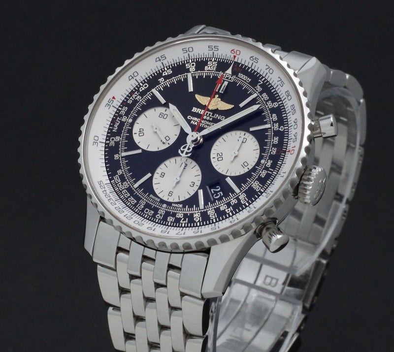 Breitling Navitimer 01 AB0120 - 2014 - Breitling horloge - Breitling kopen - Breitling heren horloge - Trophies Watches