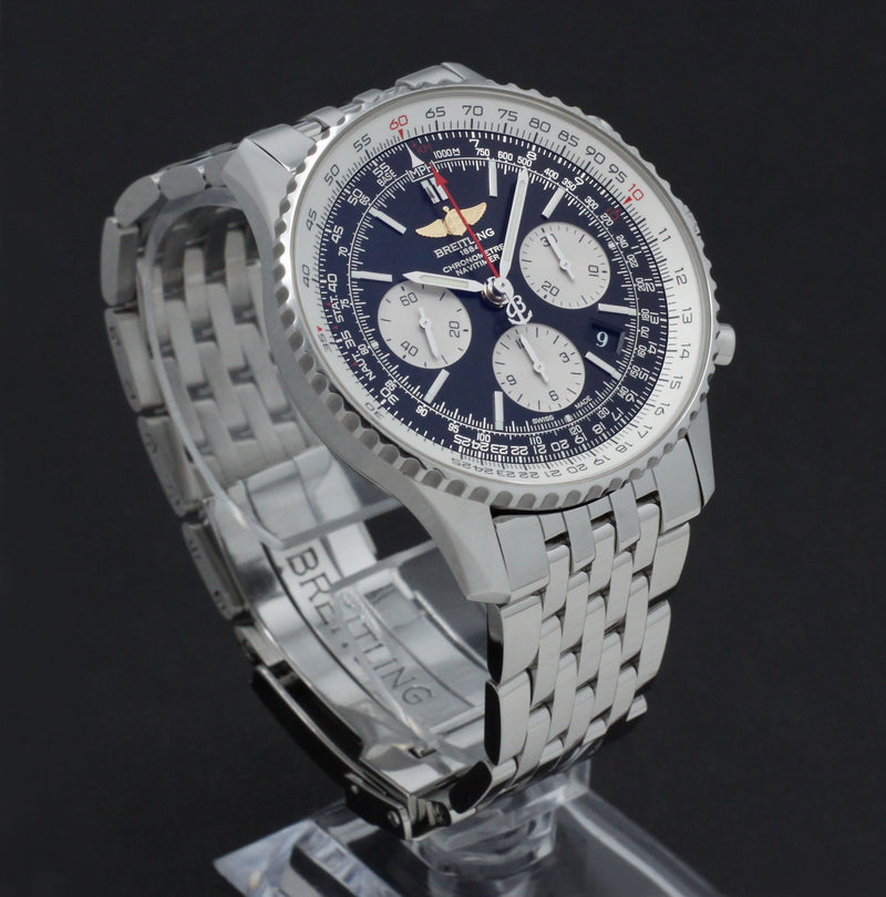 Breitling Navitimer 01 AB0120 - 2016 - Breitling horloge - Breitling kopen - Breitling heren horloge - Trophies Watches