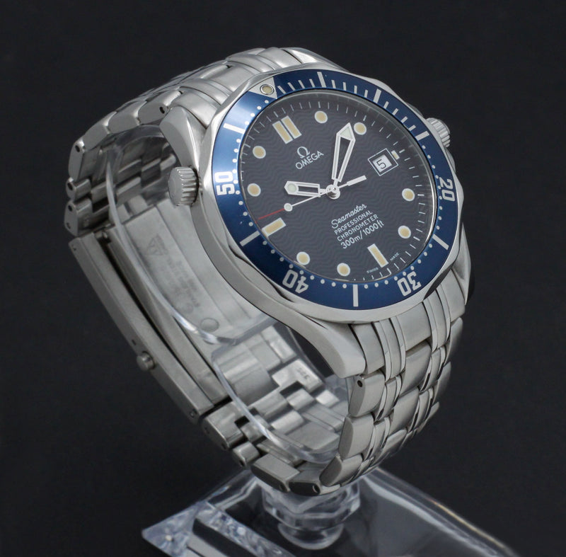 Omega Seamaster Diver 300 M 2531.80.00- 2001 - Omega horloge - Omega kopen - Omega heren horloge - Trophies Watches