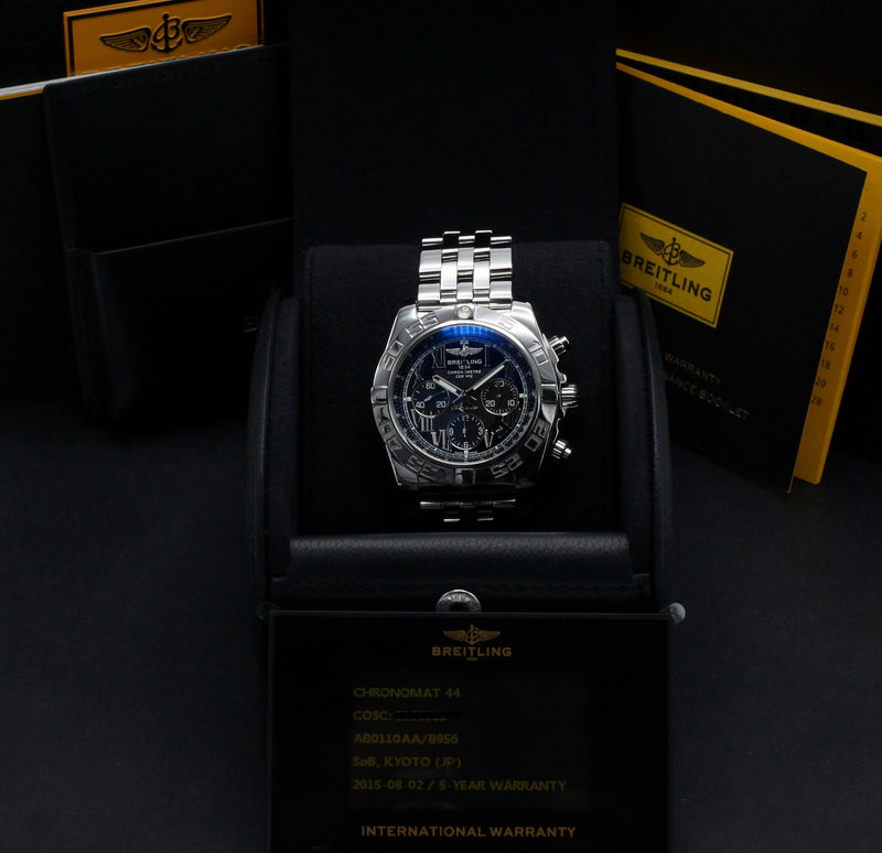 Breitling Chronomat AB0110 - Breitling horloge - Breitling kopen - Breitling heren horloge - Trophies Watches