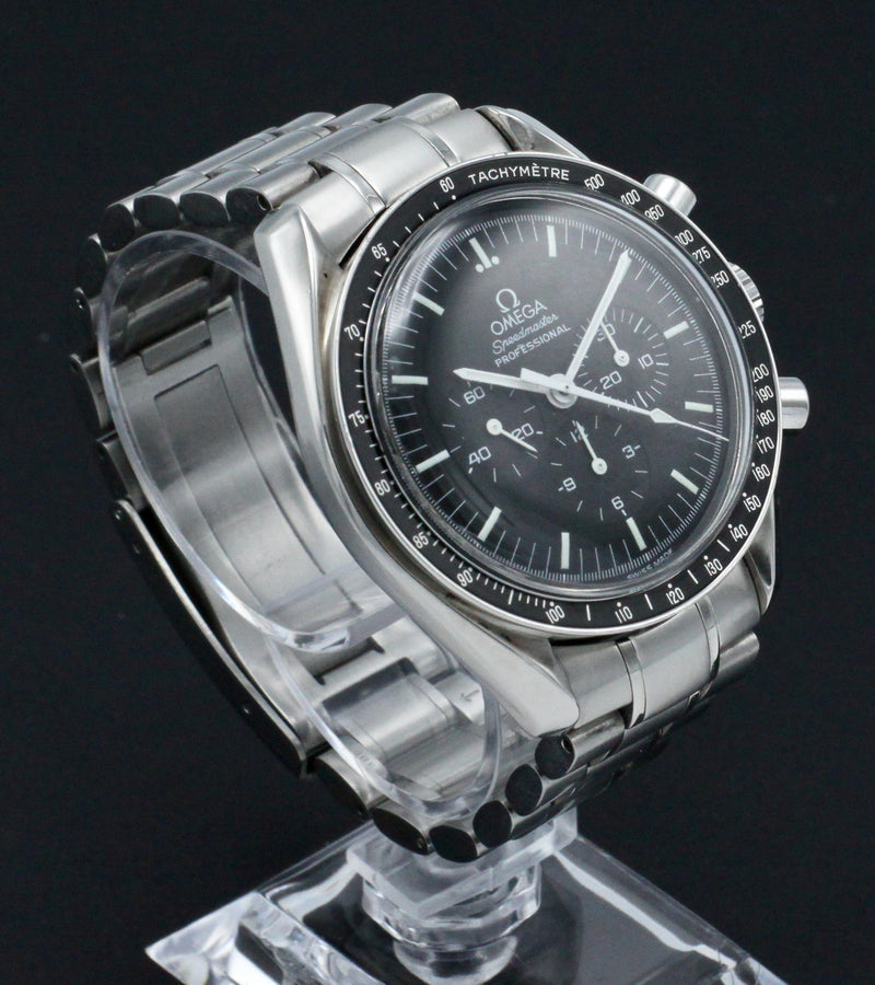 Omega Speedmaster 3570.50.00 - 2005 - Omega horloge - Omega kopen - Omega heren horloges - Trophies Watches