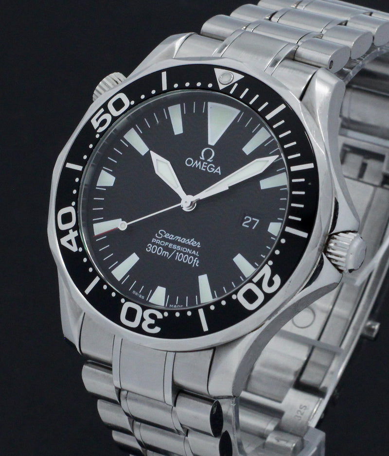 Omega Seamaster Diver 300 M 2264.50.00 - 2005 - Omega horloge - Omega kopen - Omega heren horloge - Trophies Watches