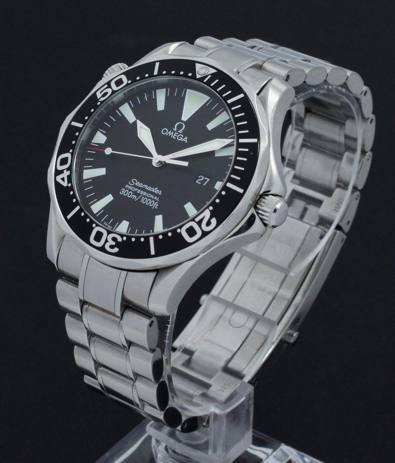 Omega Seamaster Diver 300 M 2264.50.00 - 2005 - Omega horloge - Omega kopen - Omega heren horloge - Trophies Watches