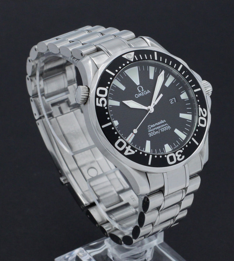 Omega Seamaster Diver 300 M 2264.50.00 - 2005 - Omega horloge - Omega kopen - Omega heren horloge - Trophies Watches