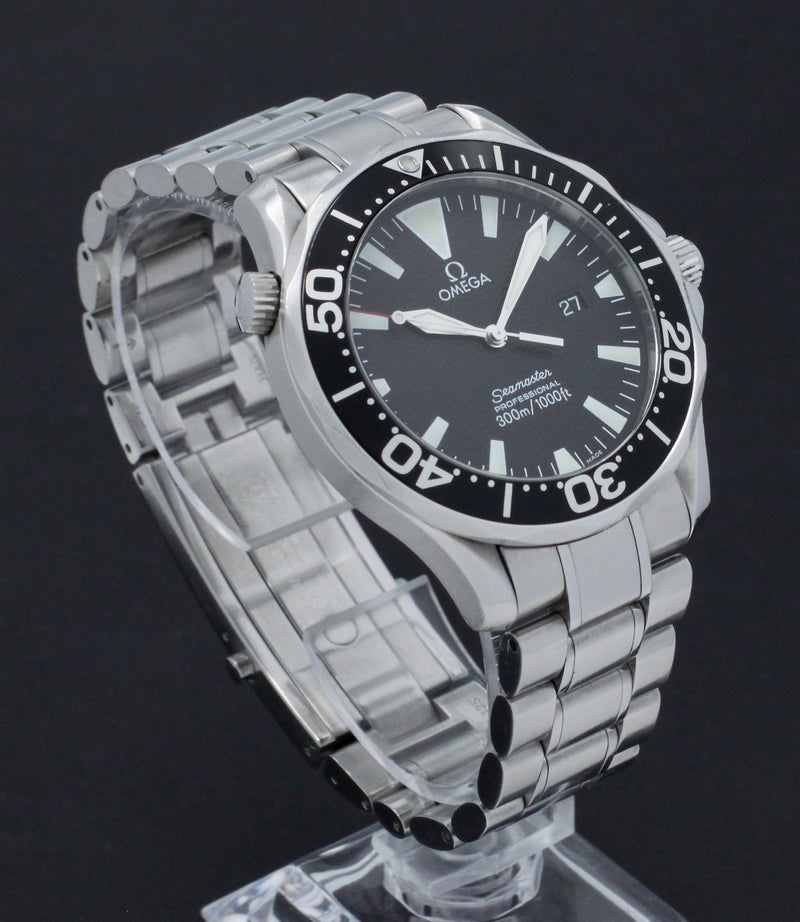 Omega Seamaster Diver 300 M 2264.50.00 - 2005 - Omega horloge - Omega kopen - Omega heren horloge - Trophies Watches