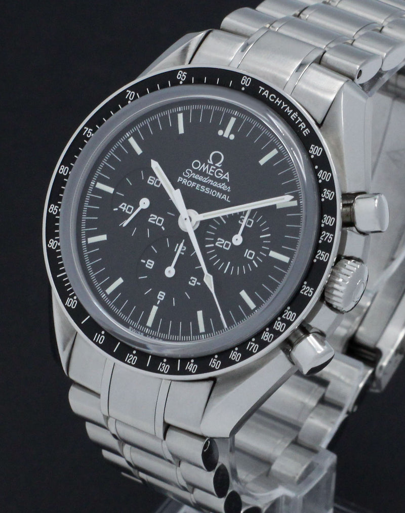 Omega Speedmaster 311.30.42.30.01.006 - 2015 - Omega horloge - Omega kopen - Omega heren horloges - Trophies Watches