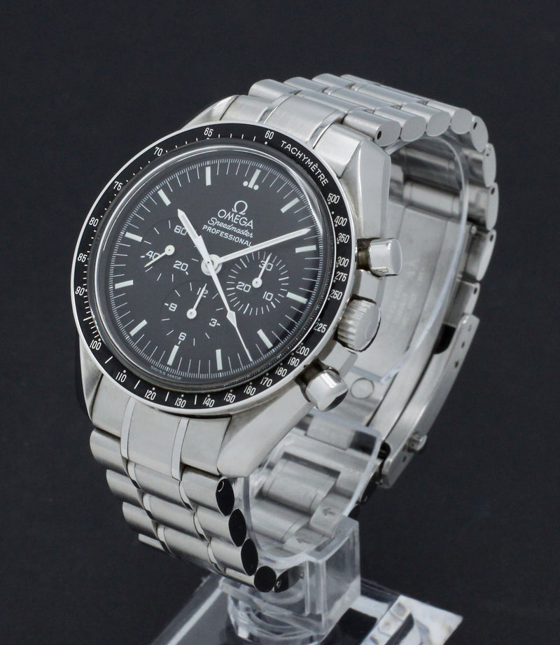 Omega Speedmaster 3570.50.00 - 2000 - Omega horloge - Omega kopen - Omega heren horloges - Trophies Watches