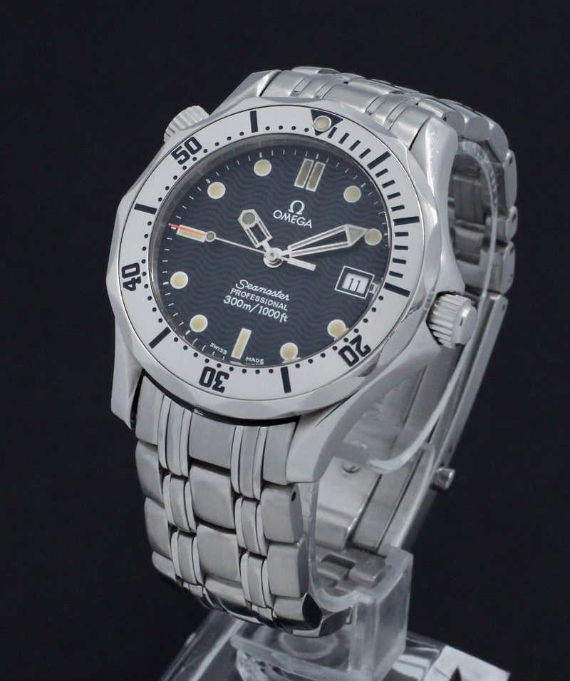 Omega Seamaster Diver 300 M 2562.80.00 - 1995 - Omega horloge - Omega kopen - Omega heren horloge - Trophies Watches