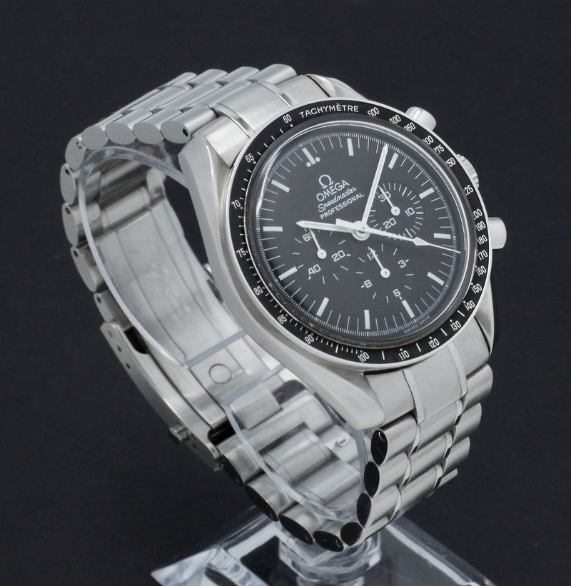 Omega Speedmaster 3570.50.00 - 2000 - Omega horloge - Omega kopen - Omega heren horloges - Trophies Watches