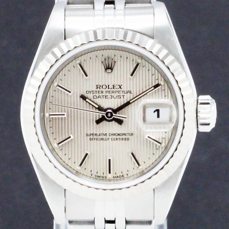 Rolex Oyster Perpetual Lady Datejust 69174 - 1999 - Rolex horloge - Rolex kopen - Rolex dames horloge - Trophies Watches