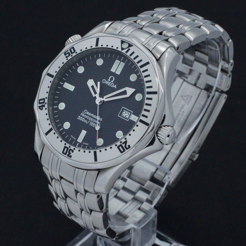 Omega Seamaster Diver 300 M 2542.80.00 - 1998 - Omega horloge - Omega kopen - Omega heren horloge - Trophies Watches