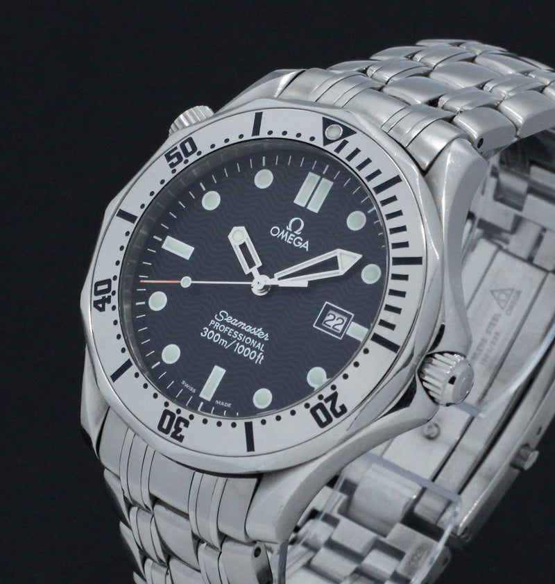 Omega Seamaster Diver 300 M 2542.80.00 - 1998 - Omega horloge - Omega kopen - Omega heren horloge - Trophies Watches