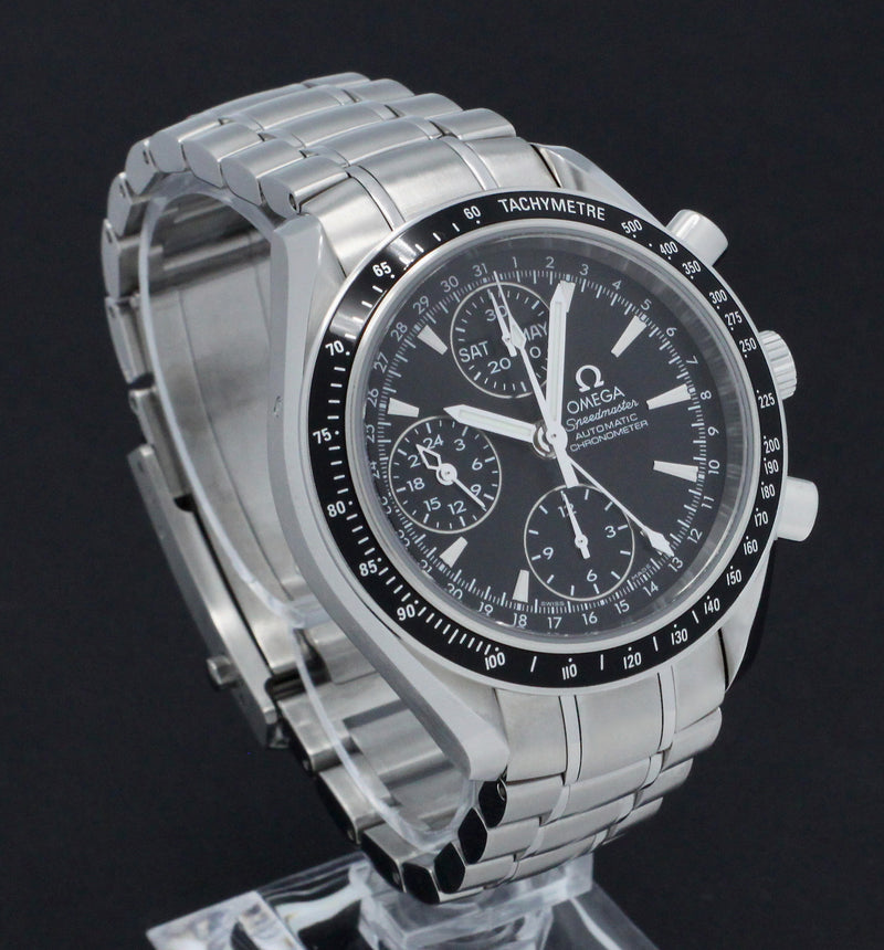 Omega Speedmaster Day Date 3220.50.00 - 2015 - Omega horloge - Omega kopen - Omega heren horloge - Trophies Watches