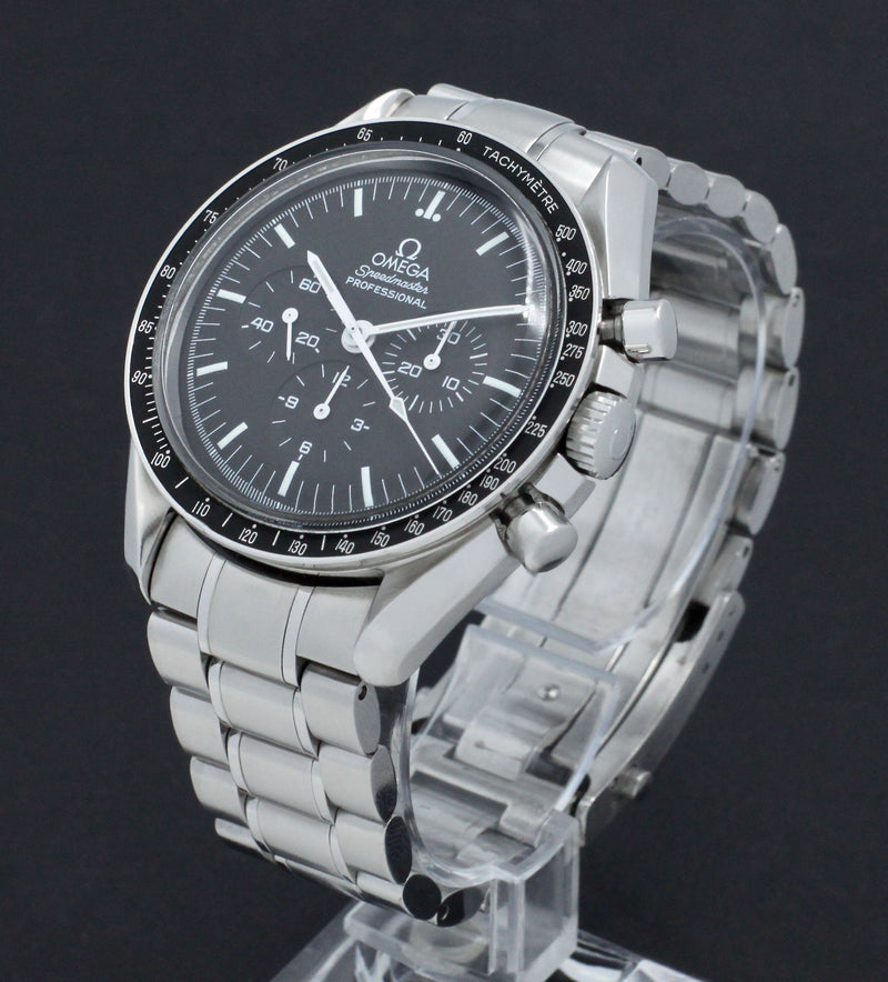 Omega Speedmaster 3570.50.00 - 2000 - Omega horloge - Omega kopen - Omega heren horloges - Trophies Watches