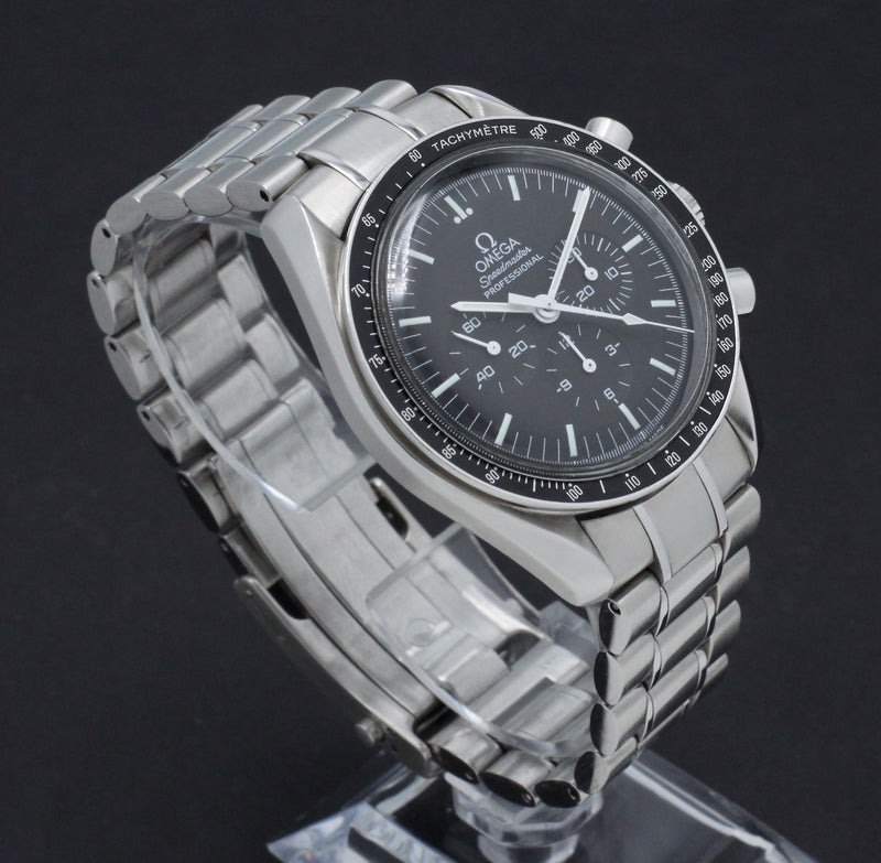 Omega Speedmaster Apollo Xvii 3574.51.00 - 2000 - Omega horloge - Omega kopen - Omega heren horloges - Trophies Watches