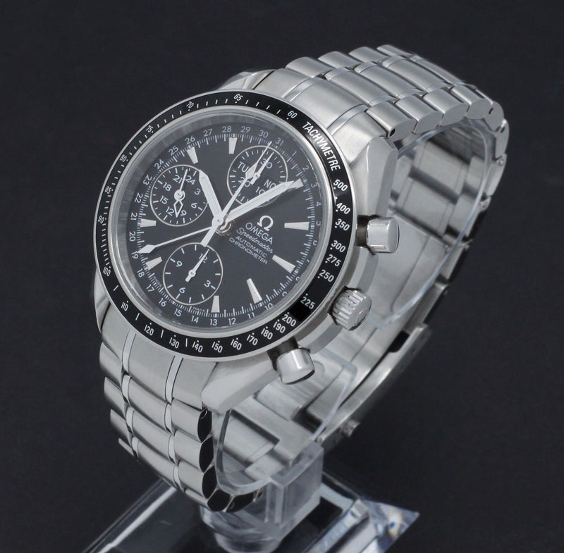 Omega Speedmaster Day Date 3220.50.00 - 2016 - Omega horloge - Omega kopen - Omega heren horloge - Trophies Watches