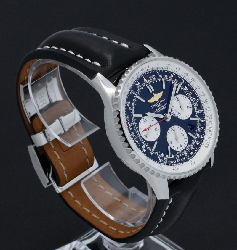 Breitling Navitimer 01 AB0120 - Breitling horloge - Breitling kopen - Breitling heren horloge - Trophies Watches