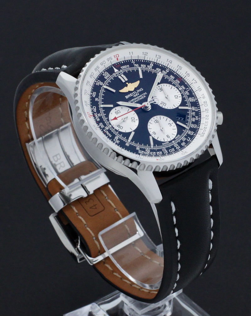 Breitling Navitimer 01 AB0120 - Breitling horloge - Breitling kopen - Breitling heren horloge - Trophies Watches