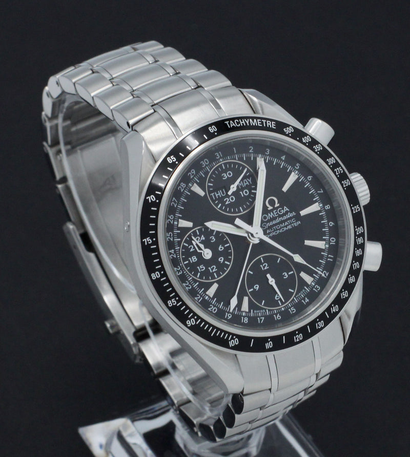 Omega Speedmaster Day Date 3220.50.00 - 2007 - Omega horloge - Omega kopen - Omega heren horloge - Trophies Watches