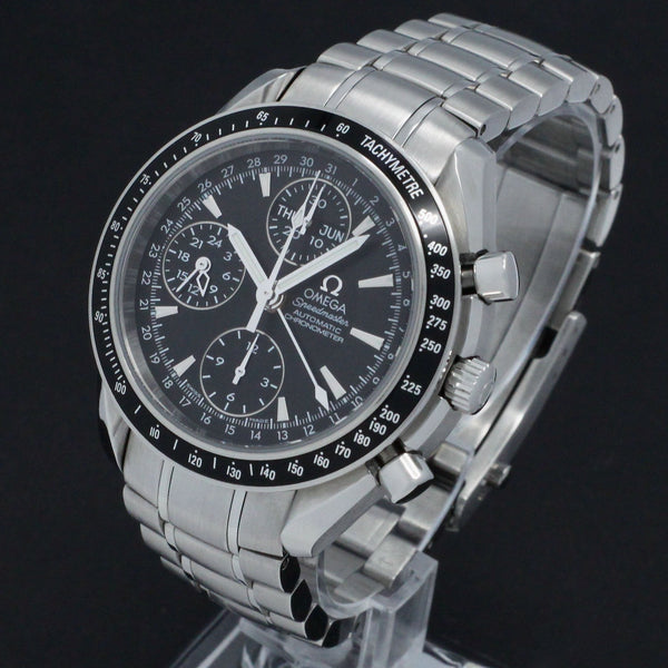 Omega Speedmaster Day Date 3220.50.00 - Ongeveer 2009 - Omega horloge - Omega kopen - Omega heren horloge - Trophies Watches